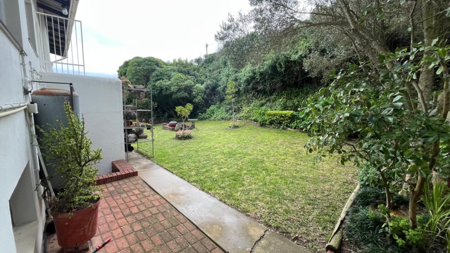 6 Bedroom Property for Sale in Oyster Bay Eastern Cape